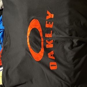 Oakley shirt